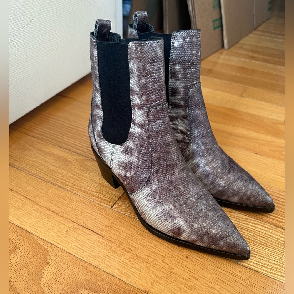 Paige Willa Python Chelsea Boots Size 8.5 - Picture 3 of 7